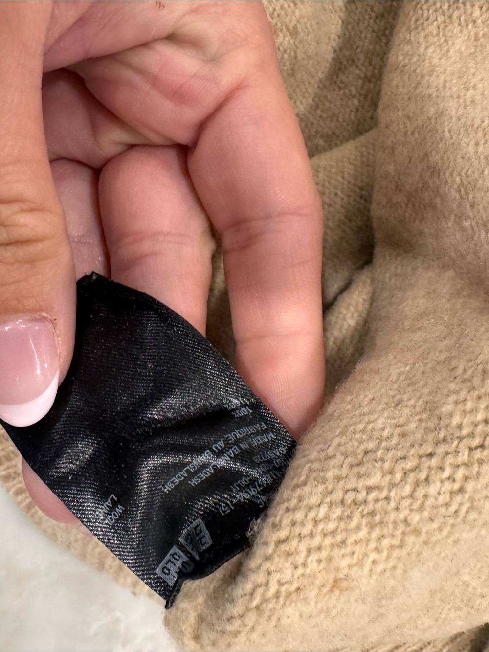 Uniqlo Women’s Crewneck Sweater - Tan - Picture 3 of 3